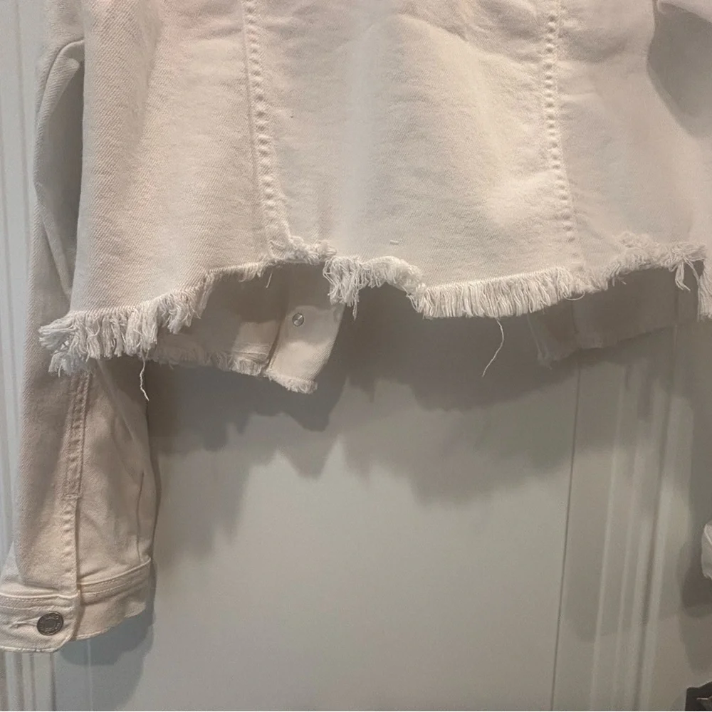 Cello Off-White Cropped Denim Jacket - Picture 11 of 11